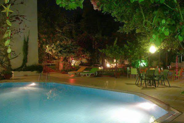 Bitez Otel Bodrum Bagian luar foto